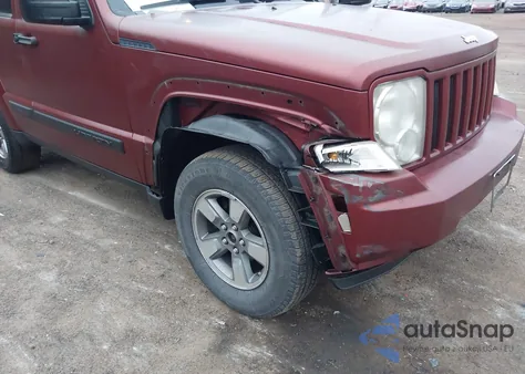 2008 Jeep Liberty Sport z USA, uszkodzony, nr VIN 1J8GN28K98W239890